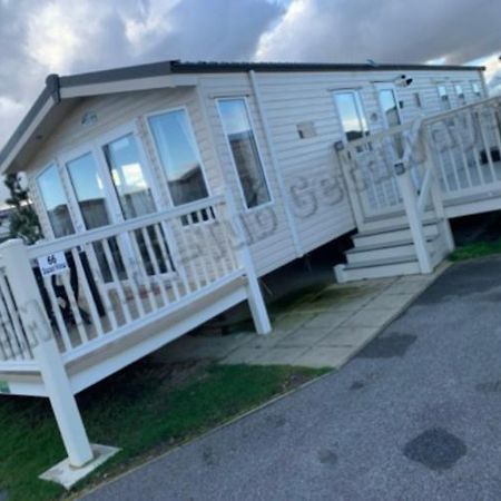 Jems Hot-Tub Getaways 8 Berth At Tattershall Lakes Extérieur photo