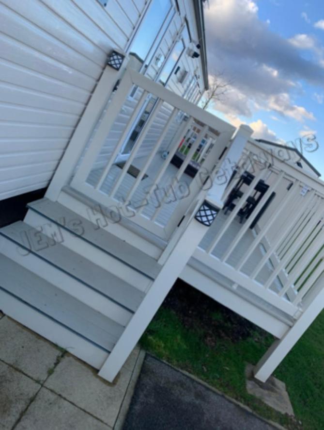Jems Hot-Tub Getaways 8 Berth At Tattershall Lakes Extérieur photo