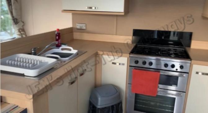 Jems Hot-Tub Getaways 8 Berth At Tattershall Lakes Extérieur photo