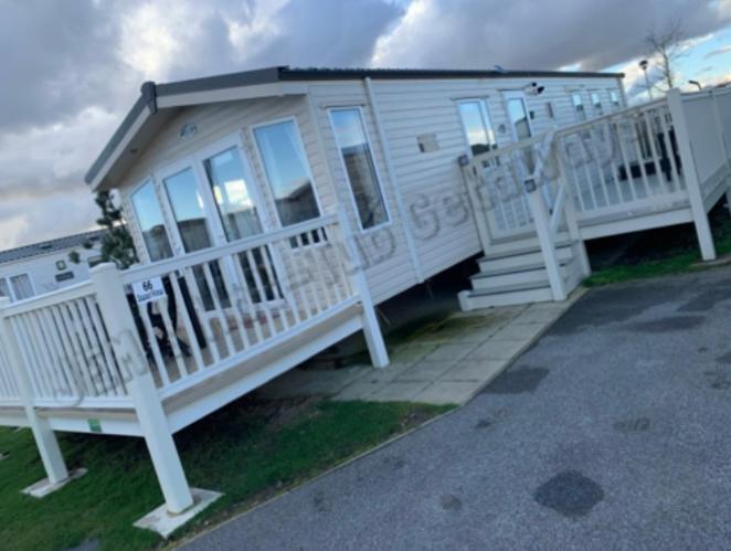 Jems Hot-Tub Getaways 8 Berth At Tattershall Lakes Extérieur photo